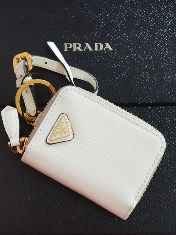プラダスーパーコピー  レザーコインケース♪キーホルダー・チャーム♪ホワイト 1TL085