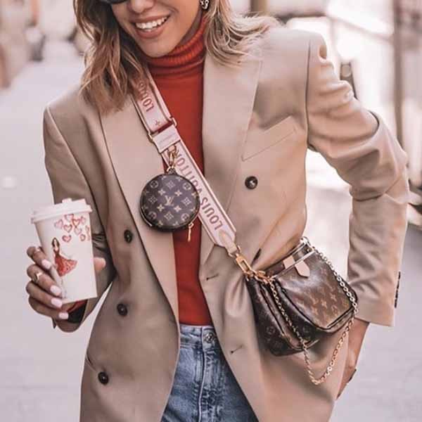 大人気新作!ルイヴィトンミュルティ ポシェット アクセソワール 偽物 2色 すぐ届 M44840 /M44813