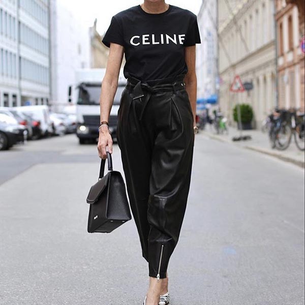 ★超人気 セリーヌ tシャツ 激安 偽物 クルーネック ロゴTシャツ  2色 2X308916G.38A