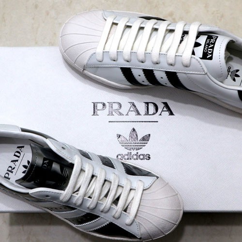 アディダス×プラダ