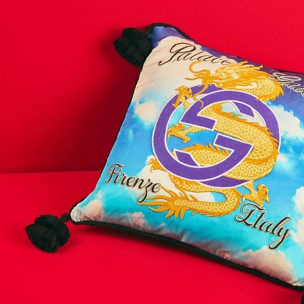 【かわいくて上品♪】コラボ Palace×グッチ プリント入り シルク ピロー 偽物 728006ZALXO4086