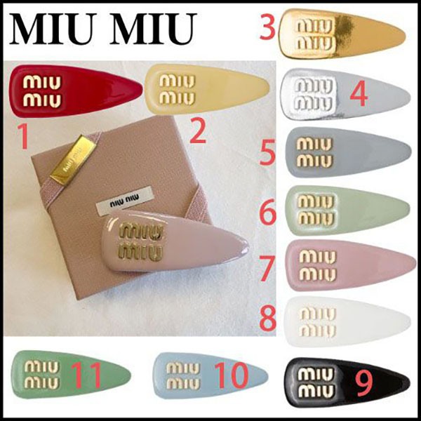 ミュウミュウ ヘアピン 偽物★【MiuMiu】パテントレザー ロゴ ヘアクリップ 5IF092_069