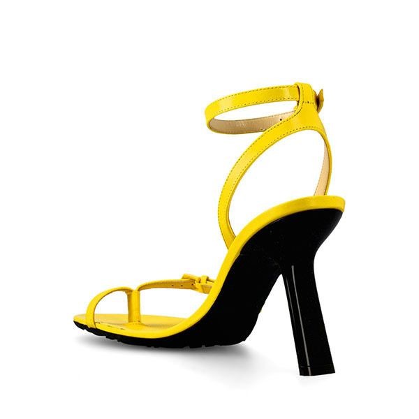 トレンドの最前線☆ロエベ ペタル スティレット サンダル L814465X58