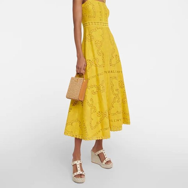 ◆ヴァレンティノ◆ロックスタッズ 偽物レザー ウェッジ サンダル vltn882