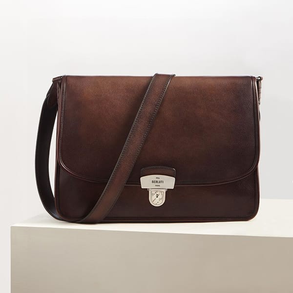ベルルッティ コピー Postino PM レザー ブリーフケース ショルダーバッグ POSTINO_PM-V81