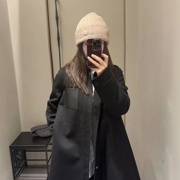 ロエベ ロゴ入りニット帽 コピー F811487X28