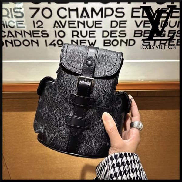 洗練デザイン♪ルイヴィトン ナノ クリストファー バックパック コピー 黒 M82769