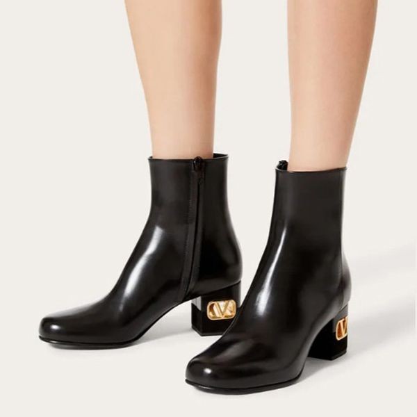 上品高見え■【ヴァレンティノ 偽物】ヘリテージカーフスキンレザーアンクルブーツ 60MM