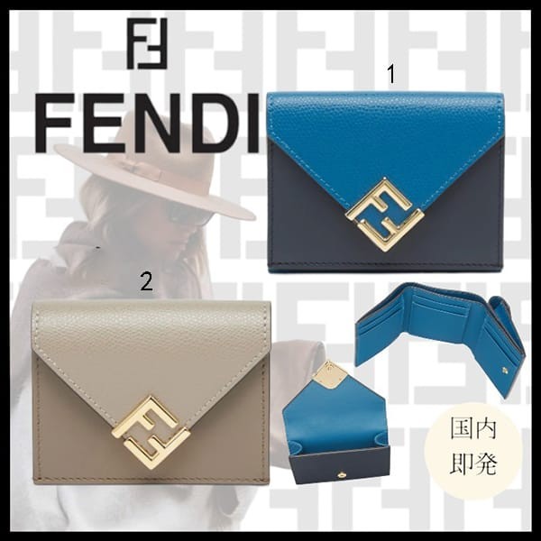 可愛いフェンディ FFダイヤモンド 折りたたみ財布 コピー 2色 8M0480ALV4F1N1G