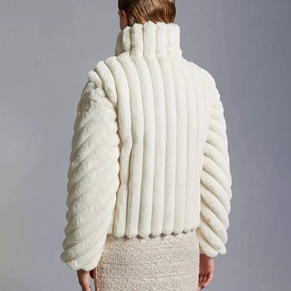 男女兼用モンクレール 偽物 Pedrixショートダウンジャケット 2色 I20931A001505964D999