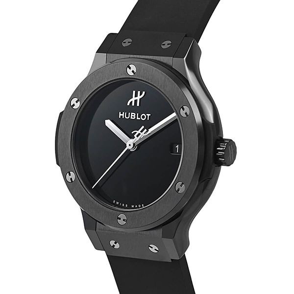 ウブロ 偽物 クラシック・フュージョン オリジナルブラックマジック 565.CX.1270.RX.MDM