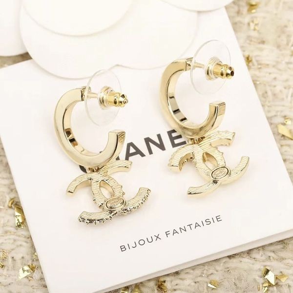 シンプルで可愛い シャネル フープ ピアス 偽物 AB9453 B09560 NL010