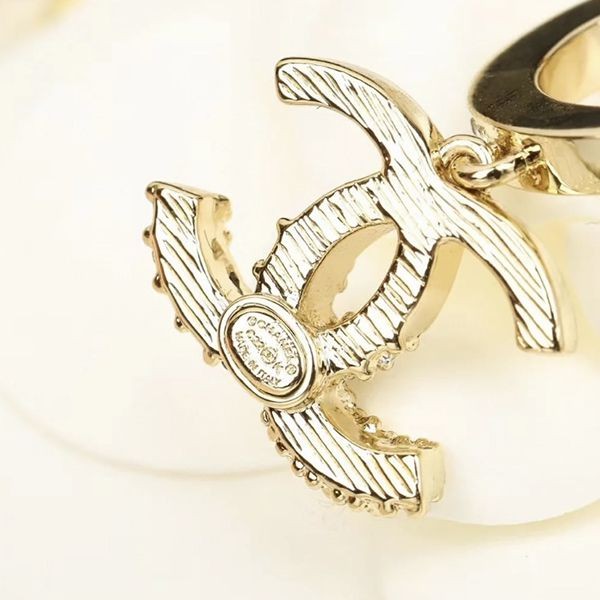 シンプルで可愛い シャネル フープ ピアス 偽物 AB9453 B09560 NL010