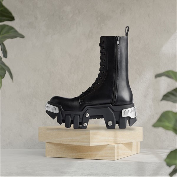 バレンシアガ BULLDOZER 偽物 レースアップブーツ 672502WBCQ11081