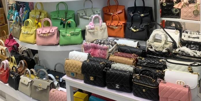 スーパーコピー どこで 買う