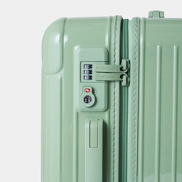 超希少！【リモワ】ESSENTIAL Cabin スーツケース 偽物rw04063