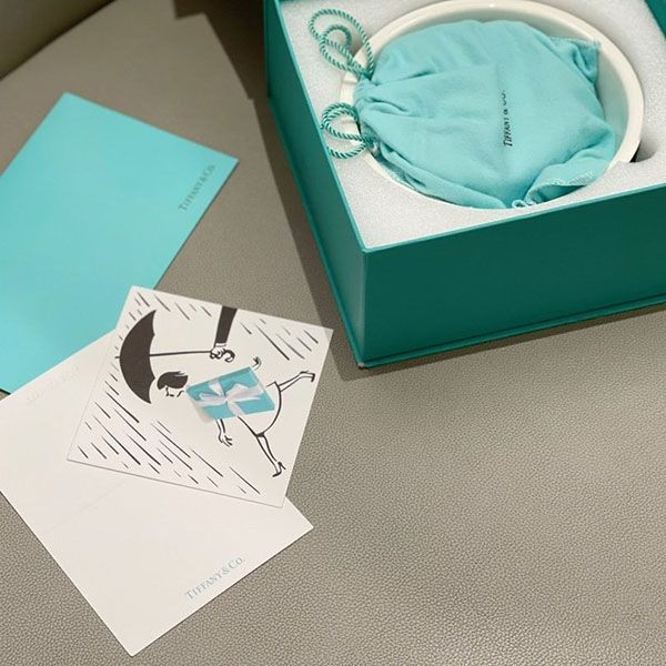 ティファニー 犬や猫 首輪 偽物 ペット カラー＆リーシュ ＆ボウルセット 3個セット w24042901