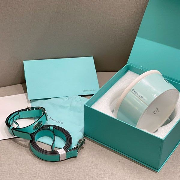 ティファニー 犬や猫 首輪 偽物 ペット カラー＆リーシュ ＆ボウルセット 3個セット w24042901