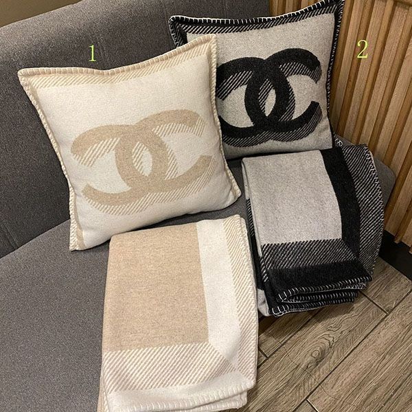 シャネル ココマーククッション w2404304