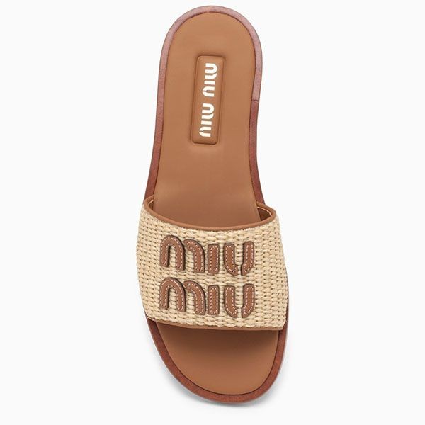 ミュウミュウ ラフィア風ウーブン スライドサンダル 5XX6440053LOM