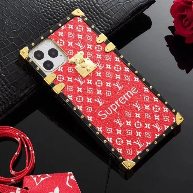 ルイヴィトン Supreme コピー アイトランク iphone15ケース レザーストラップ付き シュプリーム iphone14 pro/13ケース セレブ  激安 7色 24050802