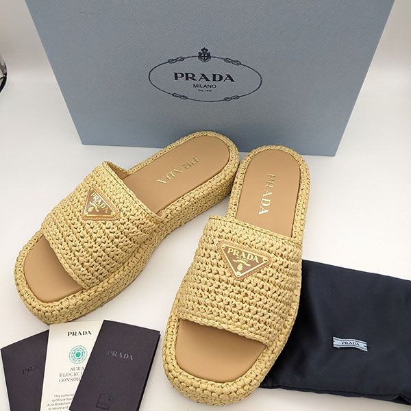 話題国内完売プラダ クロシェ フラットフォーム スライドサンダル コピー 1XZ761