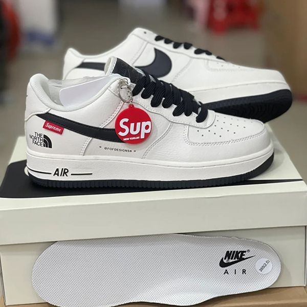 セレクトのおしゃれ☆ナイキ ノースフェイス シュプリーム 偽物 AIR FORCE1 スニーカーnk05101