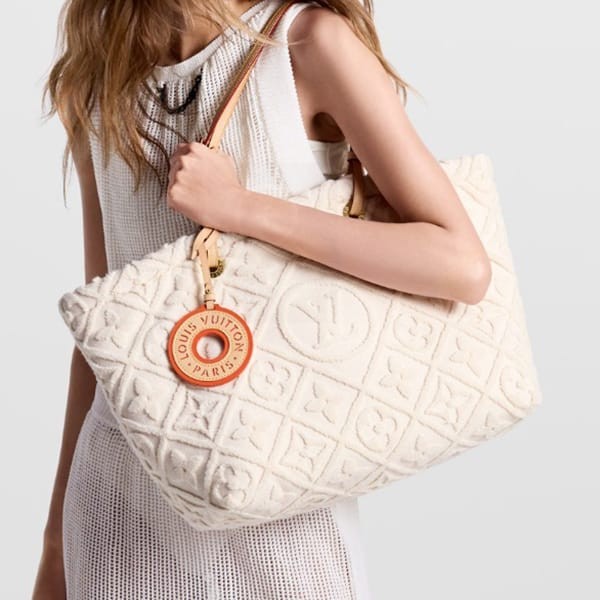 今注目アイテム！ルイヴィトン スーパーコピー バイザプール・トートバッグ 2色 M24726