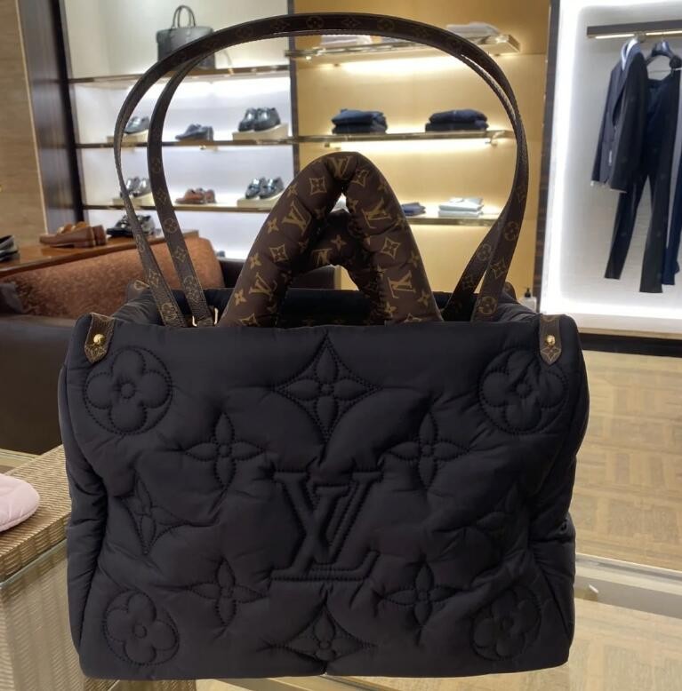 【SALE】ルイヴィトン◇ONTHEGO オンザゴー トートバッグMM M21069