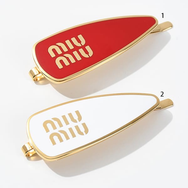 完売必至のカラーミュウミュウ エナメルメタル ヘアクリップ 激安 2色 miu000215