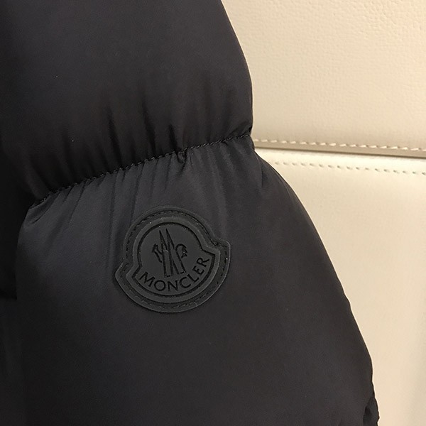 新作限定♪モンクレール madeiraショートダウンジャケット j20911a0020453333999