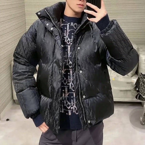 ディオール オブリークダウンジャケット 偽物 943c449a4462