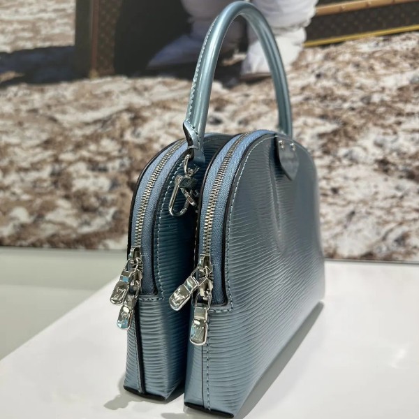 日本よりお得に！ルイヴィトン ビー アルマ 偽物 ハンドバッグ 青 M13847