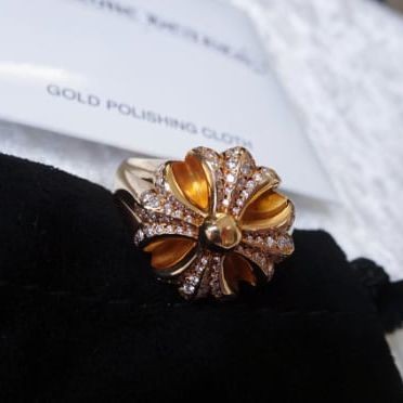 クロムハーツ カットアウト 偽物 CHプラス リング パヴェダイヤ 22k 指輪 121829