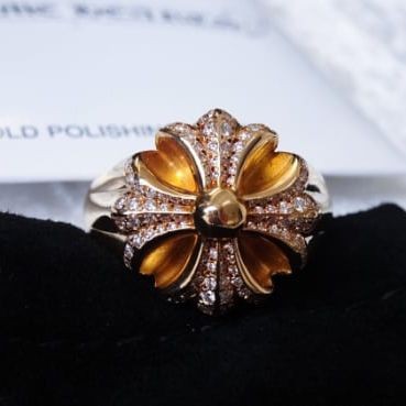 クロムハーツ カットアウト 偽物 CHプラス リング パヴェダイヤ 22k 指輪 121829