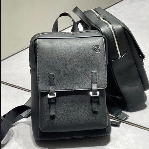 ロエベ ミリタリーバックパック スーパーコピー B553J18X03