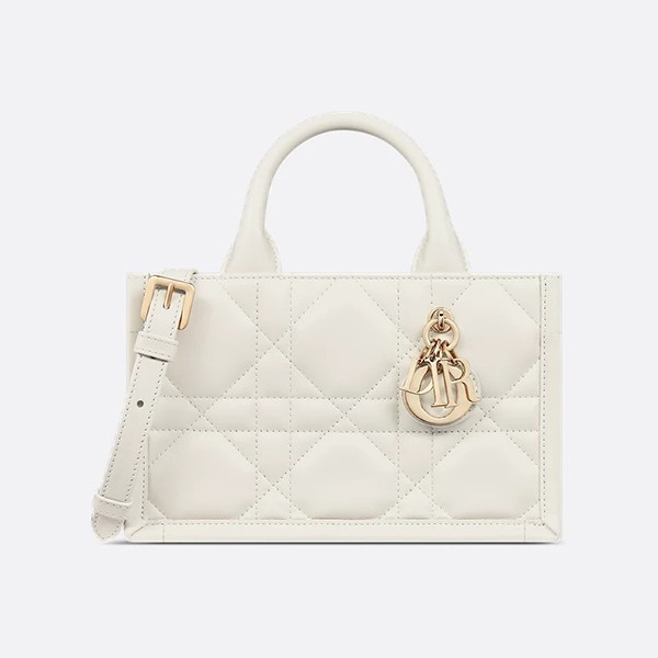 トレンドの最前線☆ディオール ブックトート 偽物 ストラップ付き ミニバッグ 7色 S5573OWHP_M900