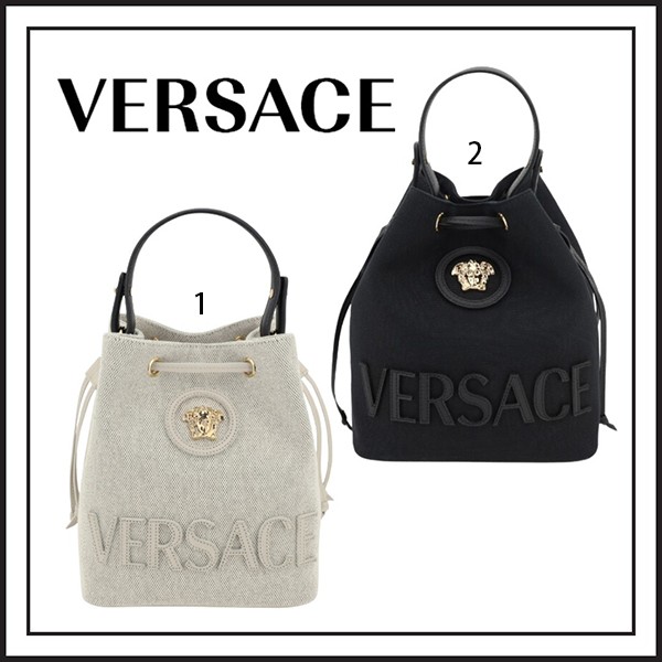 大人気定番ヴェルサーチ コピー キャンバス バケット バッグ ラ メドゥーサ 2色 fsz42154