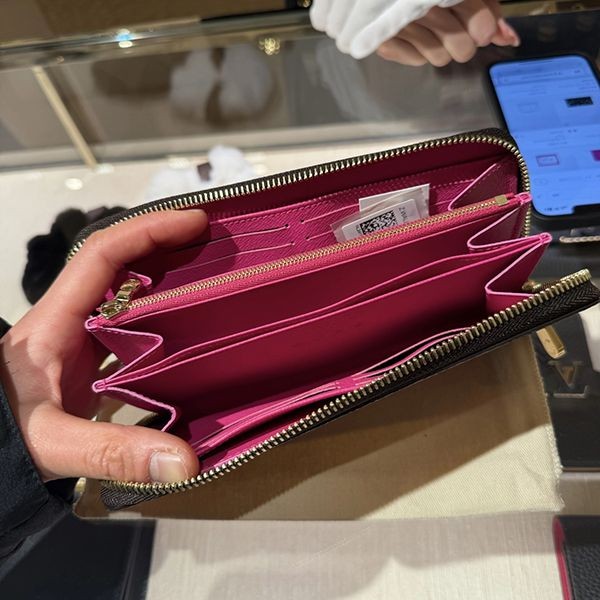 一目惚れアイテム《日本限定》ルイヴィトン LV×TM ジッピー・ウォレット 偽物 M14162