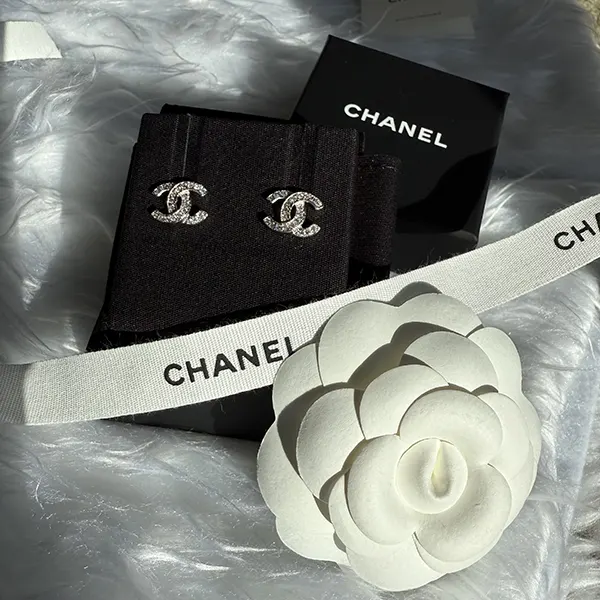 シャネル エレガント ピアス コピー ABE100 Y02003 Z3502