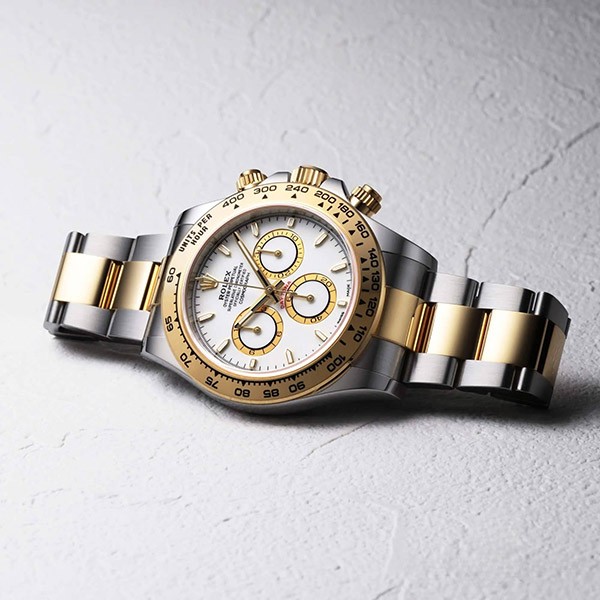 【VIPセールで入荷！】2023年新作 ロレックス コスモグラフ デイトナ 偽物 ステンレス・イエローゴールド ホワイト 126503