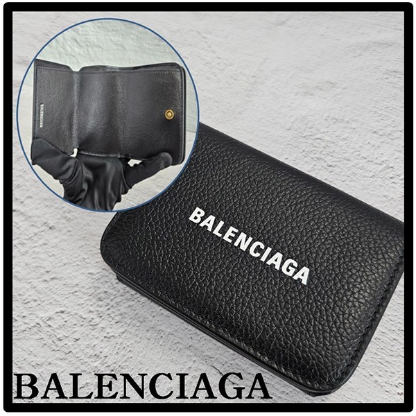 バレンシアガ 偽物 CASH ミニウォレット 小銭入れ付き レザー 三つ折り 財布 25031302