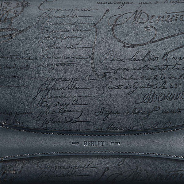 お洒落メンズ ベルルッティ 偽物 ローズウッドスクリットレザーポーチ 2色 25032811