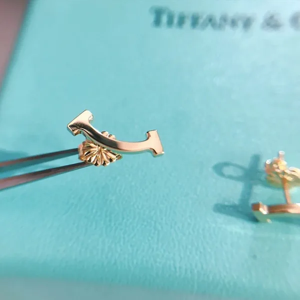 エレガント ティファニー T スマイル ピアス コピー tf25481