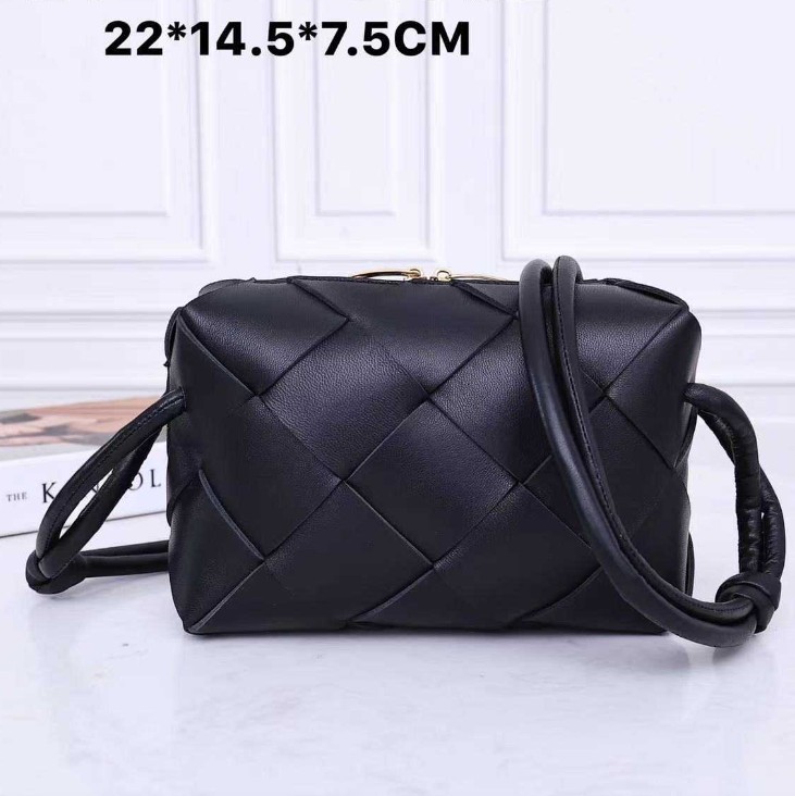 ボッテガヴェネタ スモール カセット カメラバッグ 24cm☆ 709417 VCQC2 8425