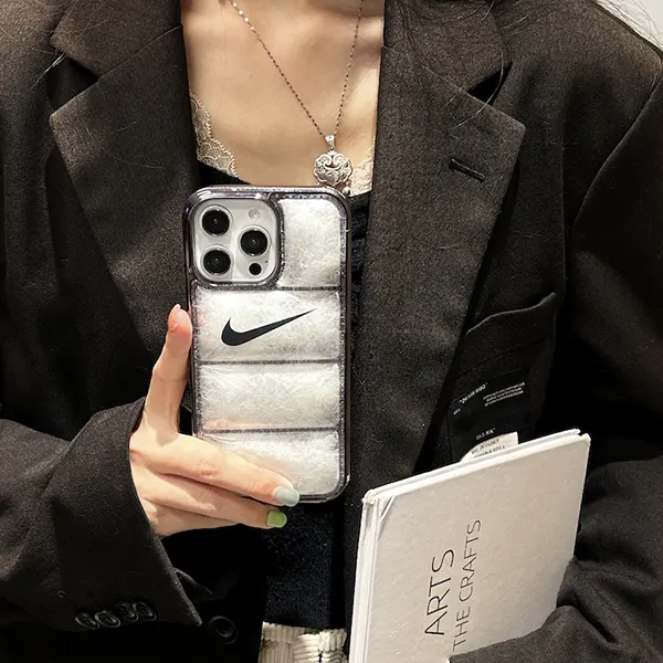 ナイキ ダウンジャケット型 iPhoneケース w25042204