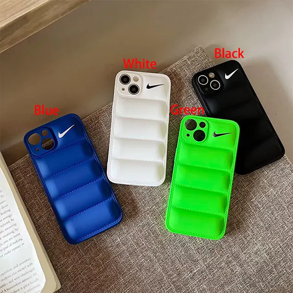 ナイキ ダウンジャケット型 iPhoneケース w25042205