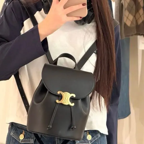 【新作★】セリーヌ ボニー バックパック 偽物 ブラック☆