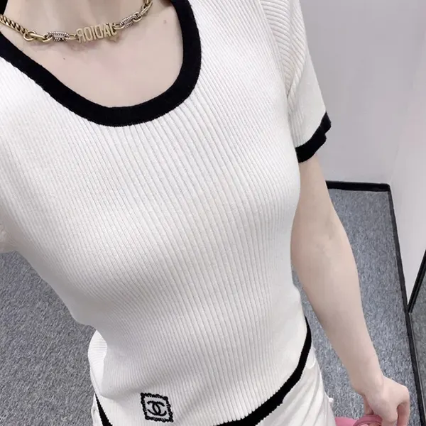 今季新作シャネル トップス Tシャツ CCロゴ P79495 K11480 NAEEL