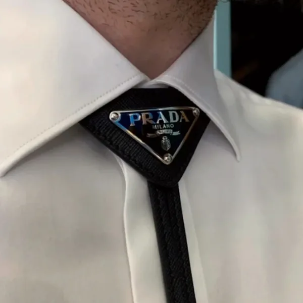 プラダ サフィアーノレザー ボロタイ 偽物 pd254231